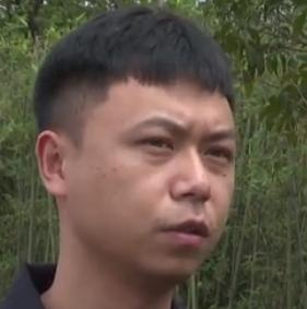 DƬ